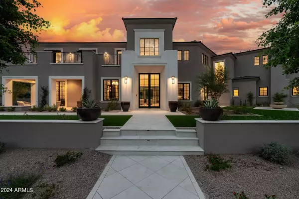 9735 E KEMPER Way, Scottsdale, AZ 85255