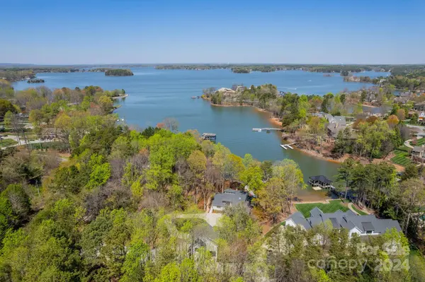 114 Stonemarker RD #1690, Mooresville, NC 28117