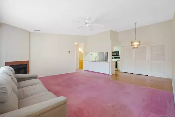 40 Little Oak Lane #40, Rocky Hill, CT 06067