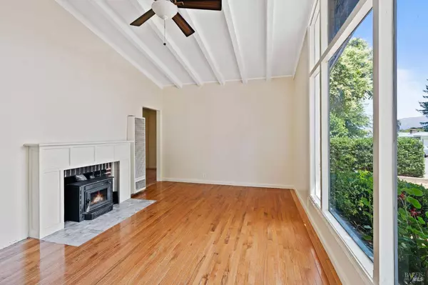 100 Thompson AVE, Ukiah, CA 95482