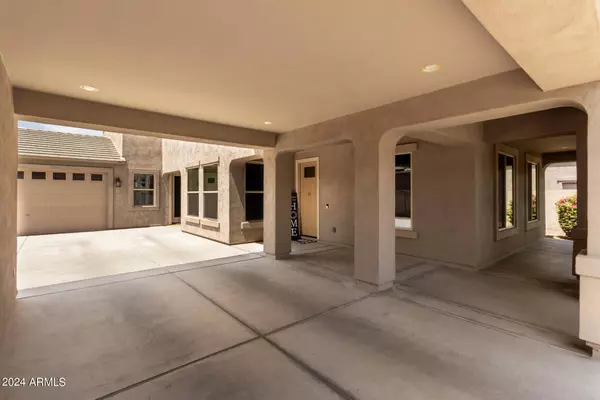 19785 E RAVEN Drive, Queen Creek, AZ 85142