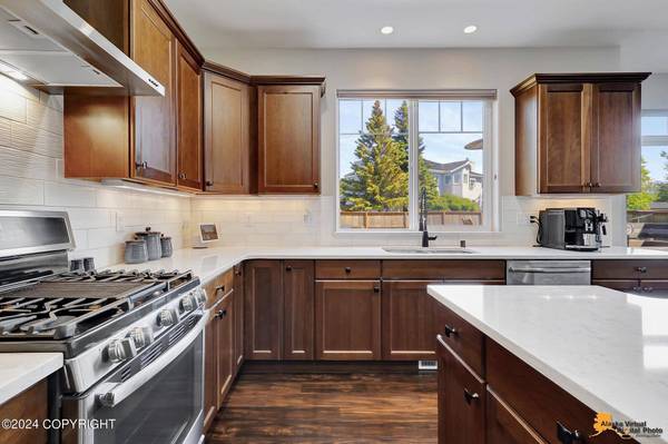 4031 Easter Island CIR, Anchorage, AK 99515