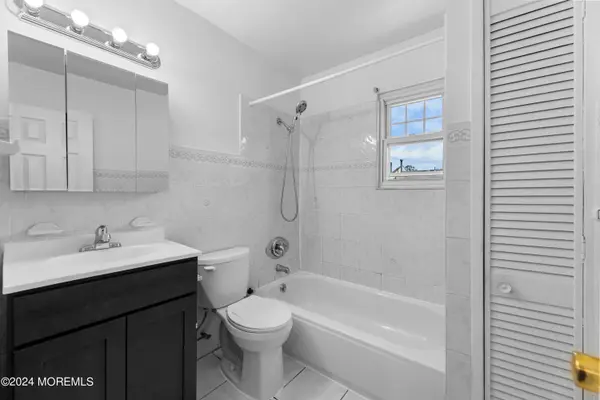 52 Greenwood Loop Road, Brick, NJ 08724