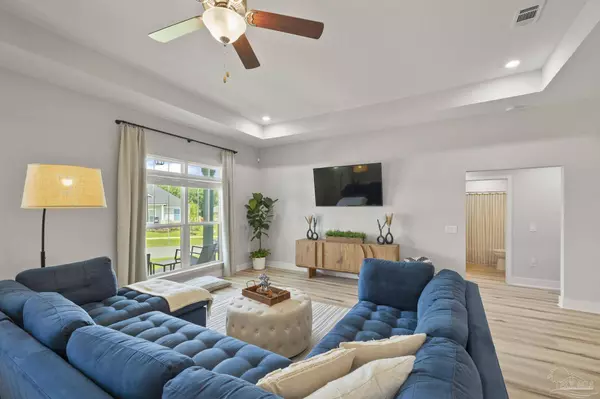 4110 Lower Walk Ln, Milton, FL 32583