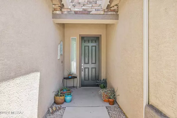 1639 W Seabiscuit Street, Tucson, AZ 85704