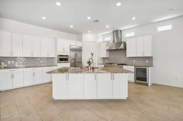 1639 W Seabiscuit Street, Tucson, AZ 85704