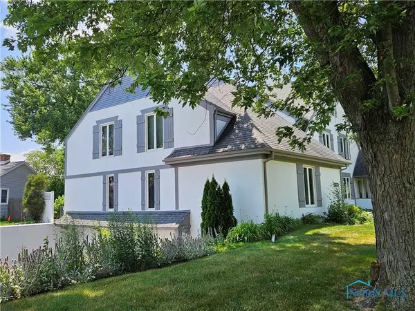 2311 Rockspring RD #101, Toledo, OH 43614