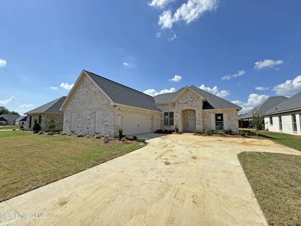 907 Brunswick Court, Flowood, MS 39232