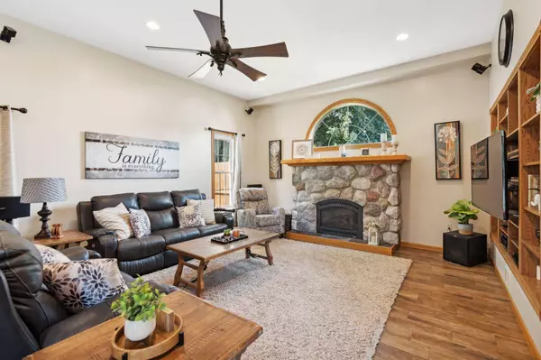 4 Edgemont AVE, Waterville, ME 04901