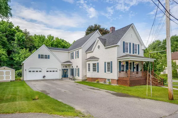 4 Edgemont AVE, Waterville, ME 04901