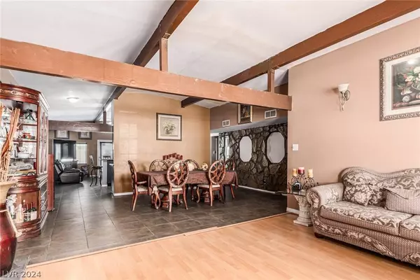 5190 Champions Avenue, Las Vegas, NV 89142