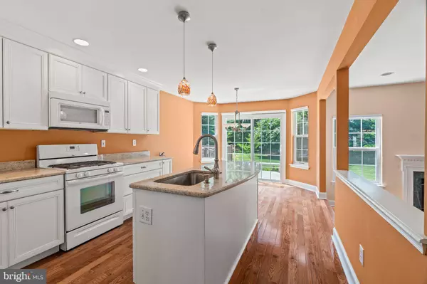 8 SUMMERHILL LN, Medford, NJ 08055