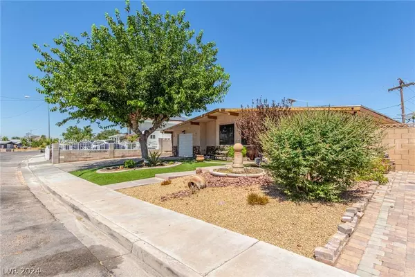 5190 Champions Avenue, Las Vegas, NV 89142