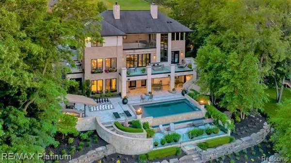 5937 HARTFORD Way Way, Brighton, MI 48116