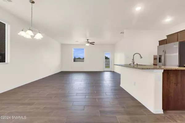 1554 Santa Thomas ST, Las Cruces, NM 88007