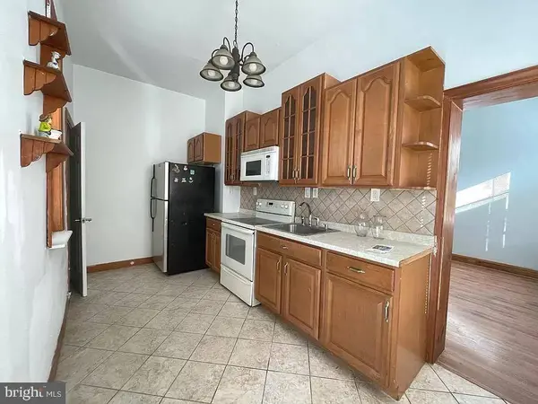 2420 DUNCAN ST, Philadelphia, PA 19124