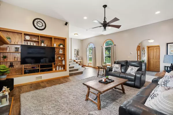 4 Edgemont AVE, Waterville, ME 04901