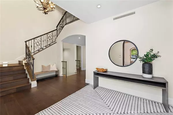 19 Alexa LN, Ladera Ranch, CA 92694