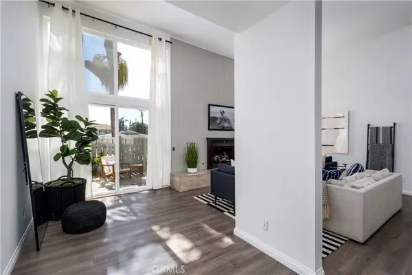 18783 Club LN, Huntington Beach, CA 92648