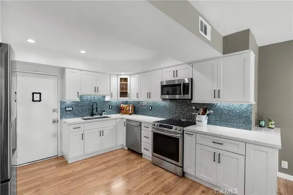 4647 Willis AVE #106, Sherman Oaks, CA 91403