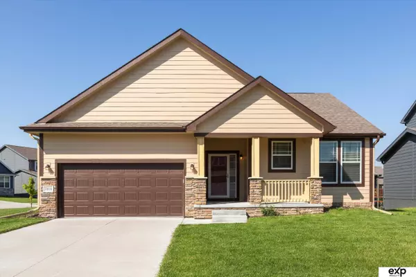 3814 S 205th Street, Omaha, NE 68022