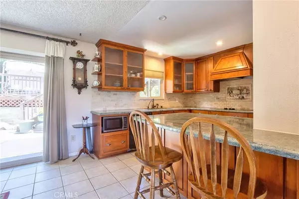 1752 York DR, Vista, CA 92084