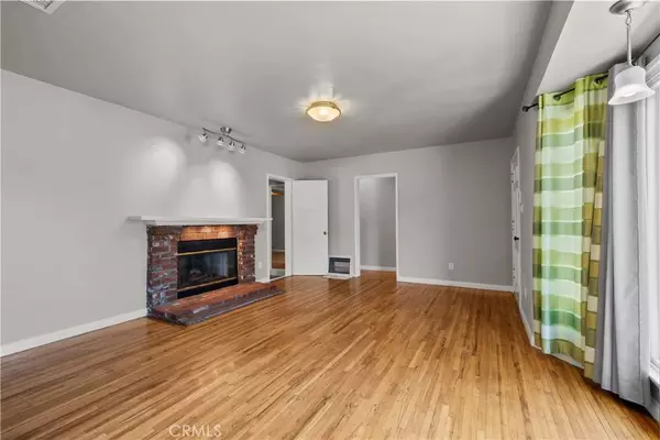 6719 Bellingham AVE, North Hollywood, CA 91606