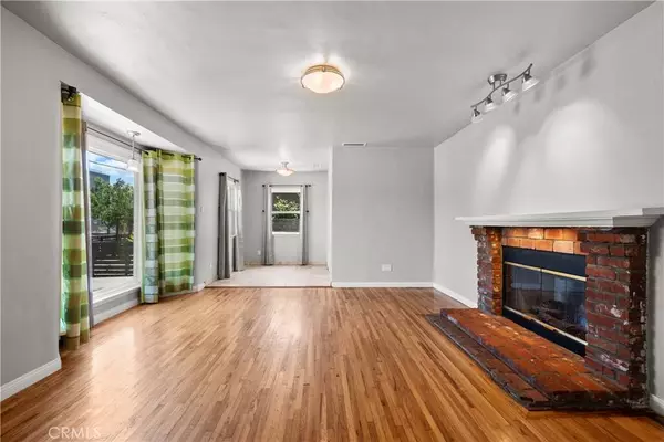 6719 Bellingham AVE, North Hollywood, CA 91606