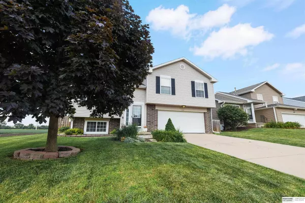 6331 N 128 Street, Omaha, NE 68164