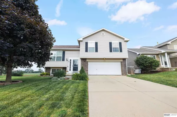 6331 N 128 Street, Omaha, NE 68164