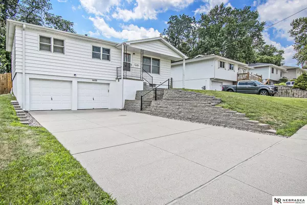 14135 Orchard Avenue, Omaha, NE 68137