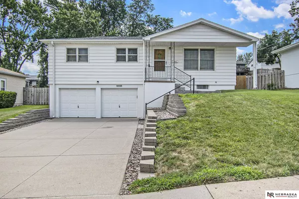 14135 Orchard Avenue, Omaha, NE 68137