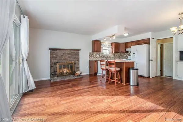 6582 Sturbridge Lane, Canton, MI 48187