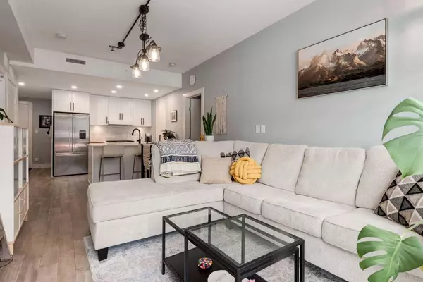 46 9 ST NE #106, Calgary, AB T2E 7Y1