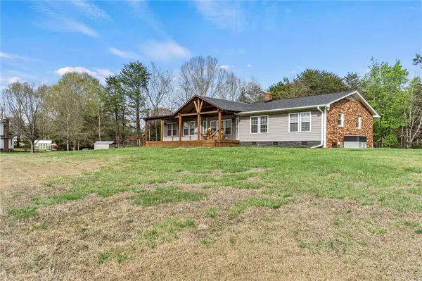 137 Valley DR, Liberty, SC 29657