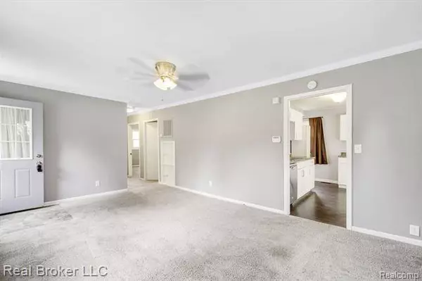 1482 ALBERTA Avenue, Burton, MI 48509