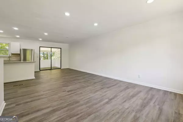 150 Rockfort CT, Atlanta, GA 30349