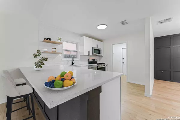 11305 golden oak, Live Oak, TX 78233