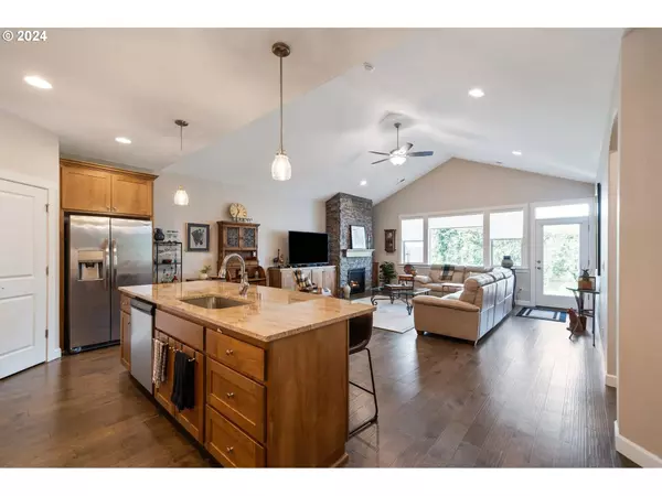 17322 NE 19TH DR, Ridgefield, WA 98642