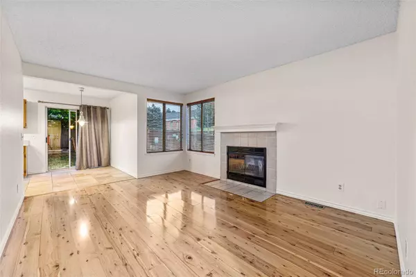 8198 S Clarkson CT, Centennial, CO 80122