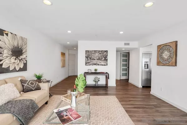 2414 Front St #3, San Diego, CA 92101