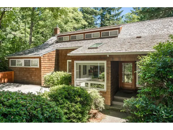 1612 SW UPLAND DR, Portland, OR 97221