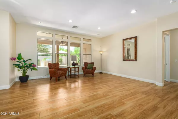 2944 E LINDA Lane, Gilbert, AZ 85234