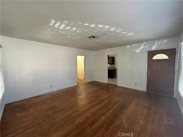 18819 Wyandotte ST, Reseda, CA 91335