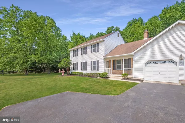 14 TAUNTON RD, Medford, NJ 08055