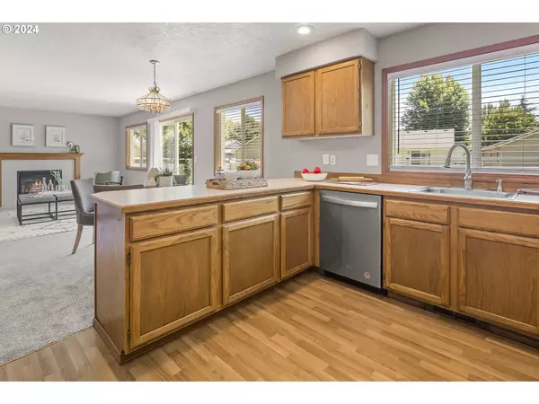 15305 NE 6TH ST, Vancouver, WA 98684