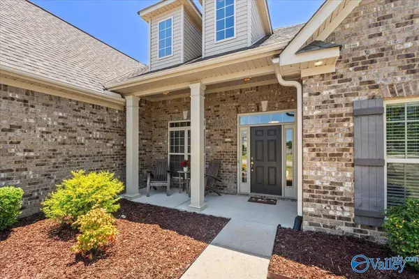 8520 Sedgebrook Drive SE, Owens Cross Roads, AL 35763