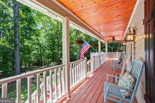 577 Lakeshore DR, Berkeley Lake, GA 30096