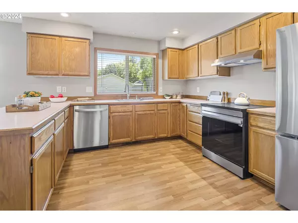 15305 NE 6TH ST, Vancouver, WA 98684