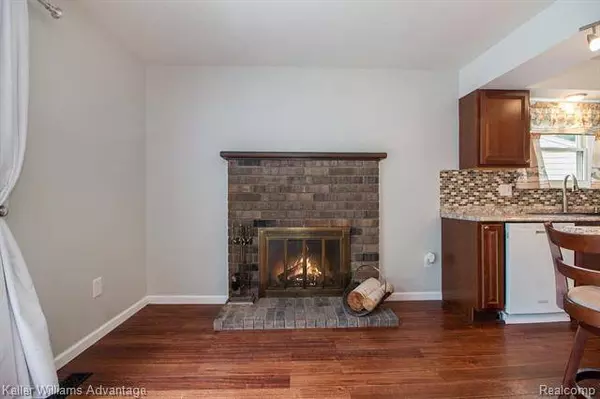 6582 Sturbridge Lane, Canton, MI 48187